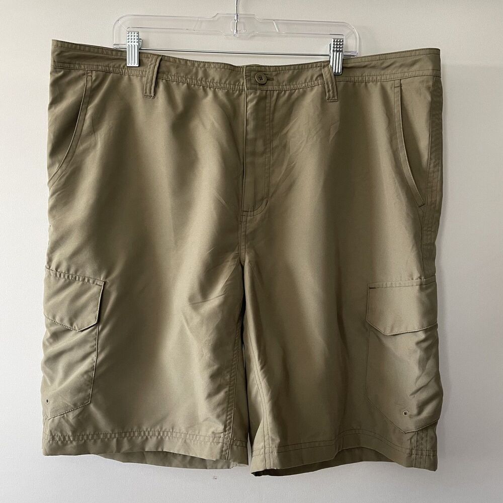 Magellan Outdoors Cargo Shorts Khaki Polyester Men's Size 42